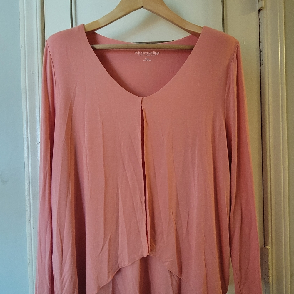 Flowy pink soft surroundings top